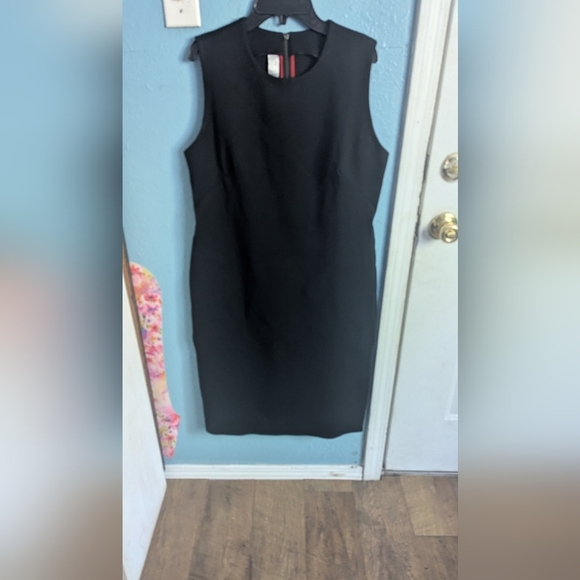 Spanx Elegant Black Sleeveless Dress - Picture 3 of 6